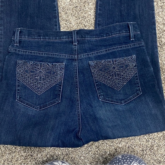 10 Petite Gloria Vanderbilt Amanda Jeans Decorative Stitching Studs on Pockets - Picture 2 of 11